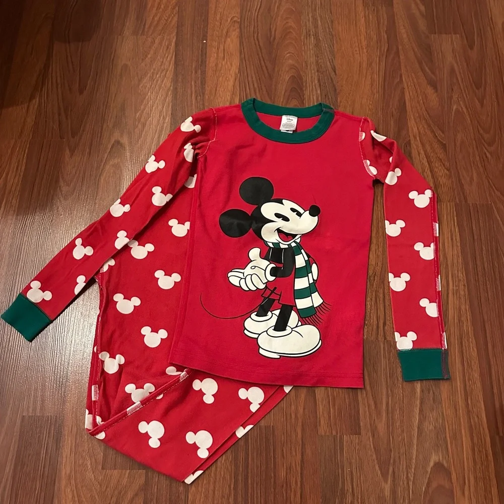 Hanna Andersson Red and Green Mickey Mouse Pajama Set